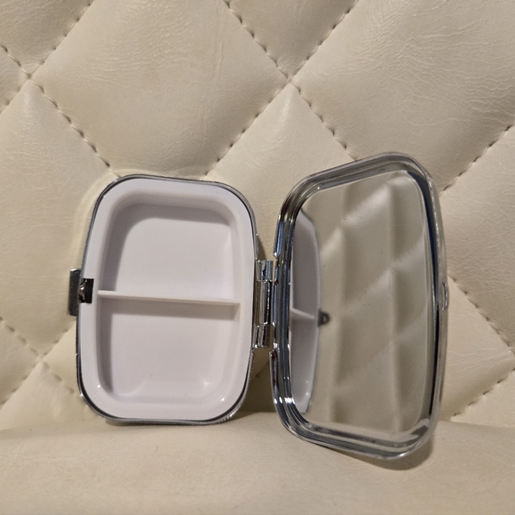 Nissian R34 GTR JDM 2 Compartment Ear Ring Case ~ Handmade Boutique - Picture 2 of 4